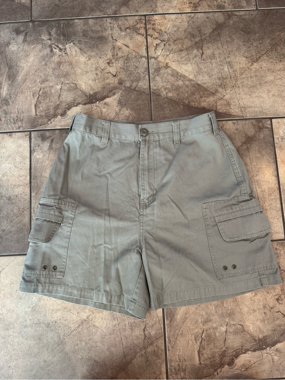 Vintage Penmans 100% cotton Cargo Utility Shorts in Sage Green